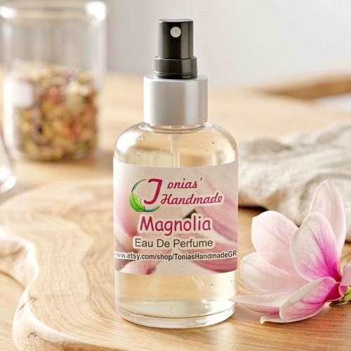 Magnolia Perfume - Floral scent, sweet and creamy
