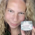 Exfoliating Face Scrub With Olive Grains